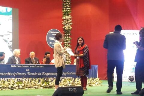 Dr. Sangeeta Choudhary Receives Best Paper Presentation Award